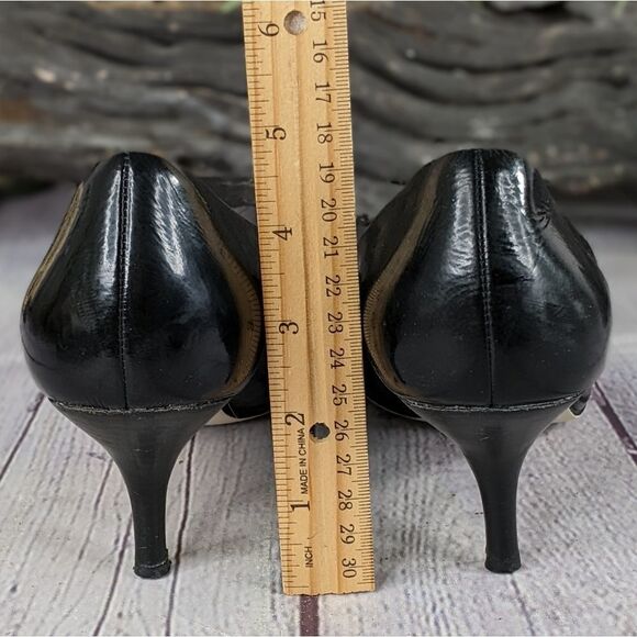 Michael Kors Fulton Mid Pumps - Picture 6 of 9